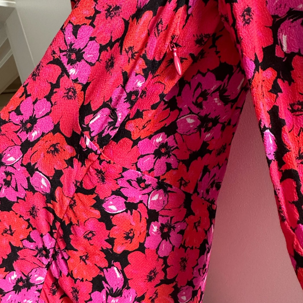 Rixo dress in size S. - Picture 9 of 10